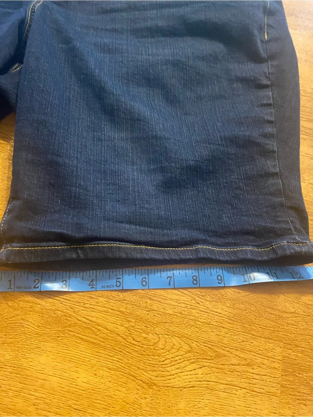 Torrid size 28 Bermuda Shorts Vintage Stretch Denim Mid Rise Indigo Dadcore